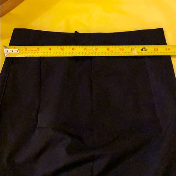 H&M skirt in black color/ size 34 /polyester m - Picture 2 of 11